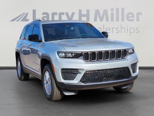 2025 Jeep Grand Cherokee Laredo X