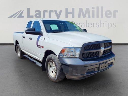 Bright White Clearcoat 2018 RAM 1500 ST