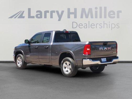 Granite Crystal Clearcoat Metallic 2026 RAM 1500 Big Horn