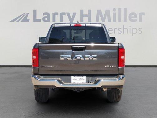 Granite Crystal Clearcoat Metallic 2026 RAM 1500 Big Horn
