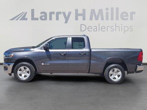 Granite Crystal Clearcoat Metallic 2026 RAM 1500 Big Horn