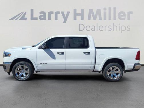 Bright White Clearcoat 2026 RAM 1500 Big Horn