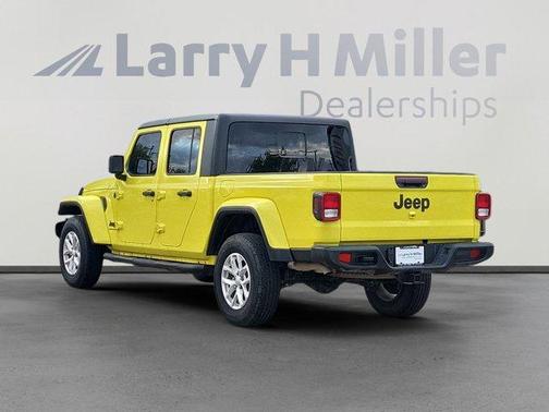 2023 Jeep Gladiator Sport