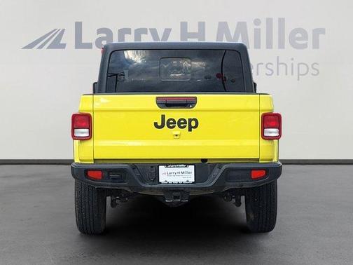 2023 Jeep Gladiator Sport