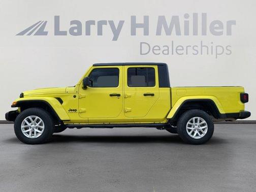 2023 Jeep Gladiator Sport