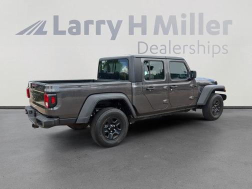 2023 Jeep Gladiator Sport