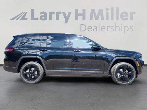 2025 Jeep Grand Cherokee L Laredo