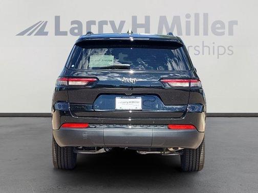 2025 Jeep Grand Cherokee L Laredo
