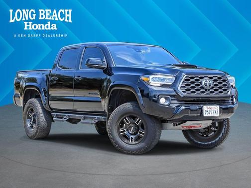 Midnight Black Metallic 2020 Toyota Tacoma TRD Sport