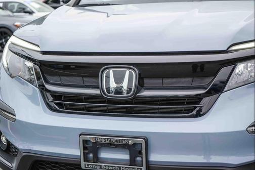 Sonic Gray Pearl 2022 Honda Pilot 2WD Sport