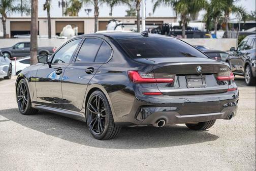 Black Sapphire Metallic 2020 BMW 330 330i