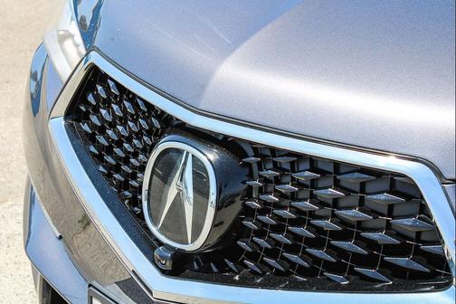 Modern Steel Metallic 2017 Acura MDX 3.5L w/Advance & Entertainment Pkgs
