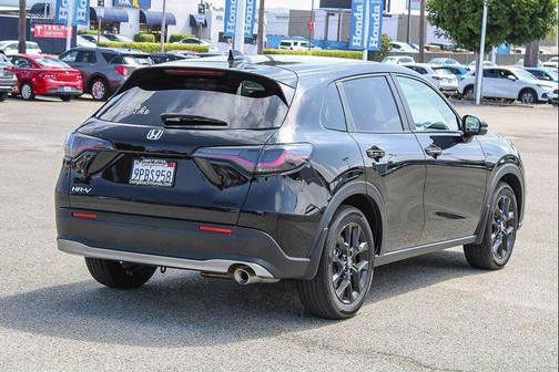 Crystal Black Pearl 2025 Honda HR-V 2WD Sport