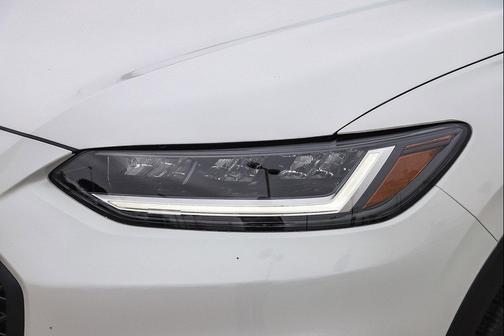 Platinum White Pearl 2026 Honda HR-V 2WD Sport