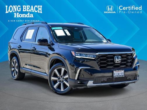 Crystal Black Pearl 2024 Honda Pilot Touring 8-Passenger
