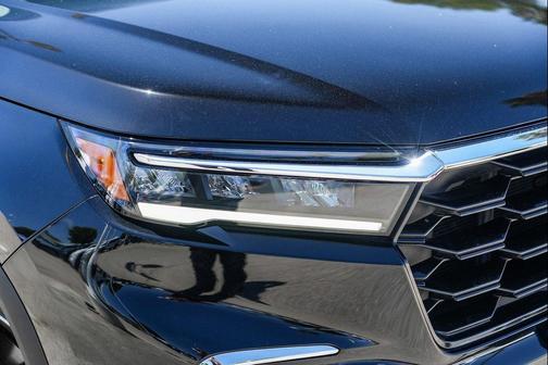 Crystal Black Pearl 2024 Honda Pilot Touring 8-Passenger