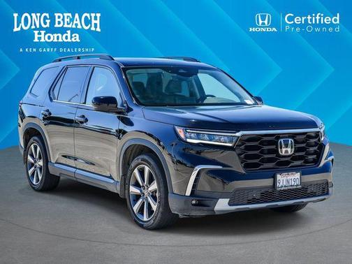 Crystal Black Pearl 2024 Honda Pilot Touring 8-Passenger