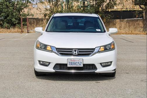 White Orchid Pearl 2013 Honda Accord EX-L