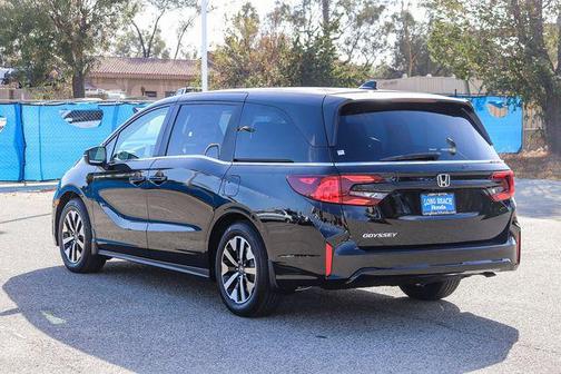 Crystal Black Pearl 2026 Honda Odyssey EX-L