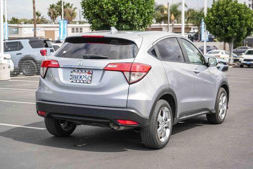 Lunar Silver Metallic 2019 Honda HR-V LX