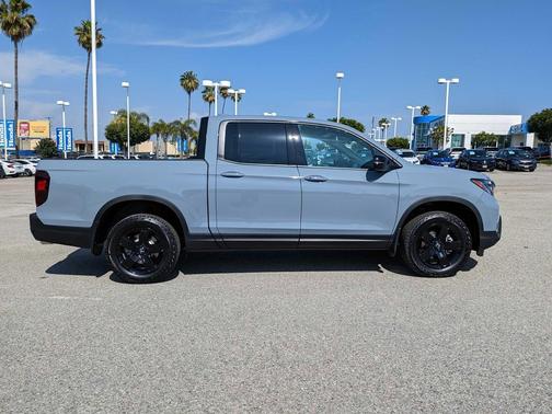 Sonic Gray Pearl 2026 Honda Ridgeline Black