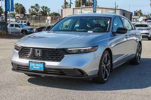 Solar Silver Metallic 2026 Honda Accord SE