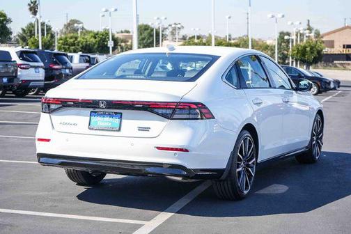 Platinum White Pearl 2026 Honda Accord Hybrid Touring