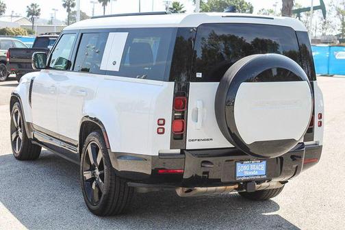 Fuji White 2024 Land Rover Defender 130 P400 X-Dynamic SE