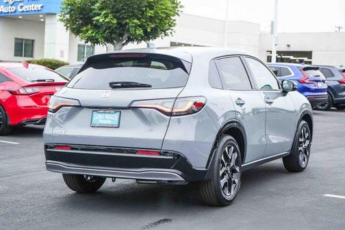 Urban Gray Pearl 2027 Honda HR-V EX-L