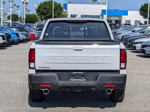 Platinum White Pearl 2026 Honda Ridgeline RTL