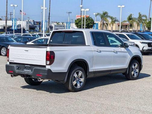 Platinum White Pearl 2026 Honda Ridgeline RTL