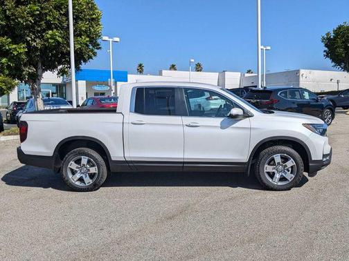 Platinum White Pearl 2026 Honda Ridgeline RTL