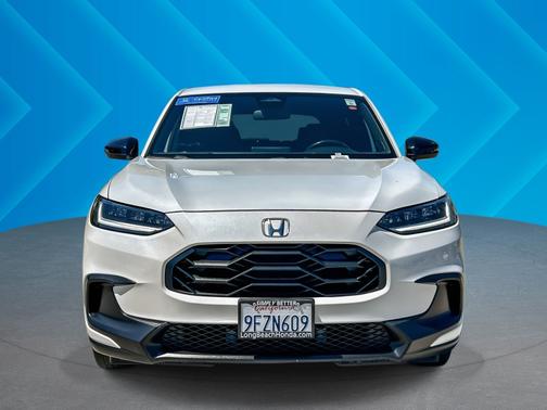 Platinum White Pearl 2023 Honda HR-V