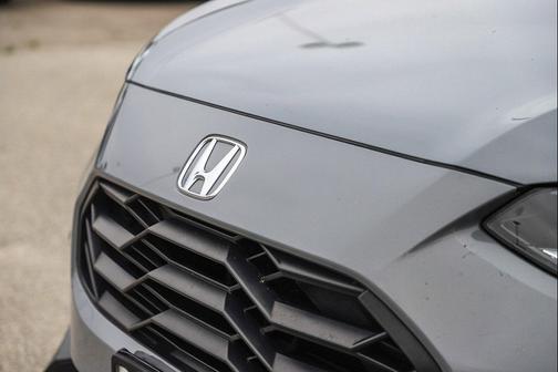 Urban Gray Pearl 2024 Honda HR-V Sport