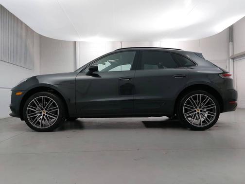 2021 Porsche Macan 