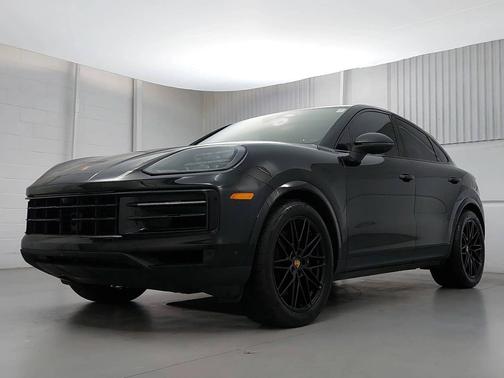 Chromitblack Metallic 2024 Porsche Cayenne