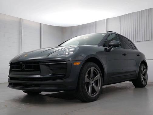 2025 Porsche Macan 