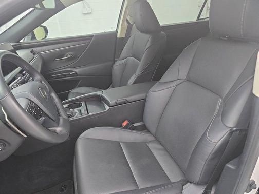Eminent White Pearl 2023 Lexus ES 250 250
