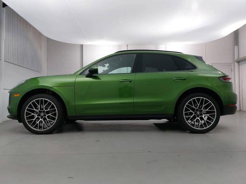 2021 Porsche Macan 