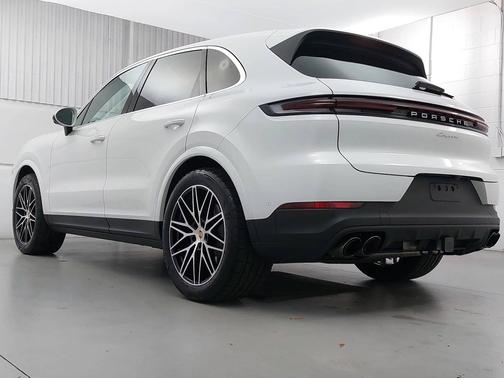 2025 Porsche Cayenne 