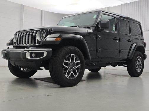 Black Clearcoat 2026 Jeep Wrangler Sahara SUV