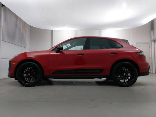 2024 Porsche Macan 