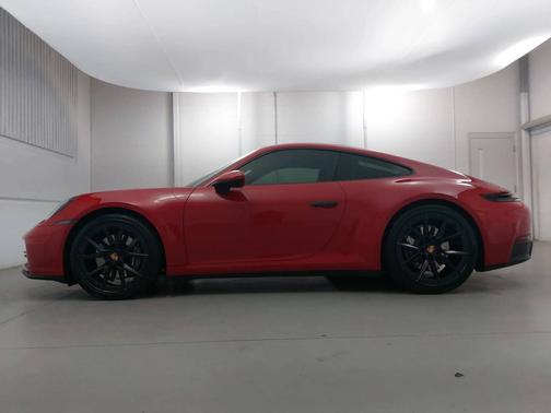 2025 Porsche 911 