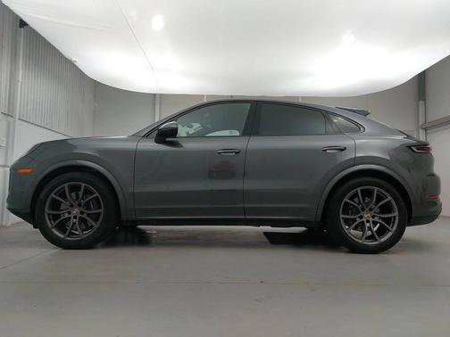 Quartzite Grey Metallic 2026 Porsche Cayenne