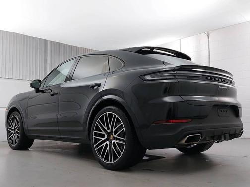 2025 Porsche Cayenne 