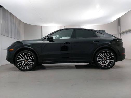 2025 Porsche Cayenne 