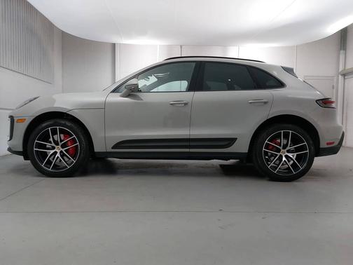 2024 Porsche Macan 