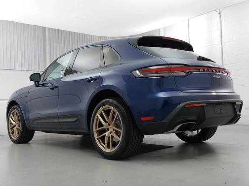 2026 Porsche Macan 