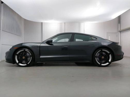 Vulcano Gray Metallic 2021 Porsche Taycan