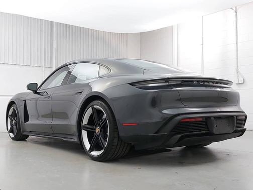 Vulcano Gray Metallic 2021 Porsche Taycan
